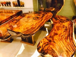 Bàn ghế muồng đen